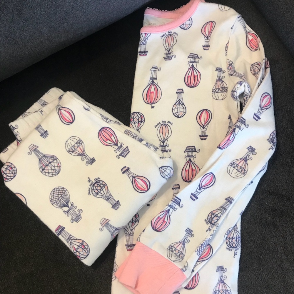 EUC Janie and Jack pjs size 5